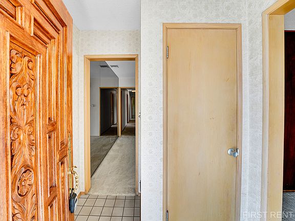 3rd image of 5250 Vickie Dr