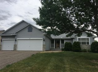 203 Winkler Trl, Cologne, MN 55322