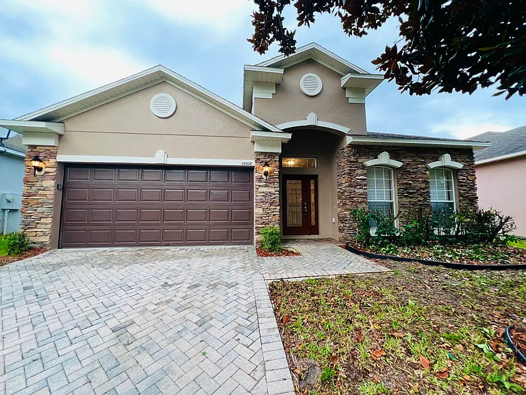 15008 Stonebriar Way — Photo 1