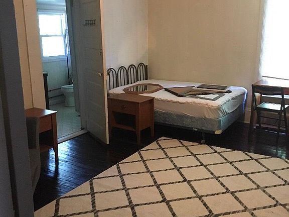5th image of 1533 Forest Ave #4