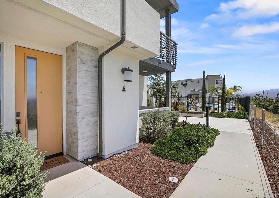 1st image of 1891 Cosmopolitan Ln Unit 6