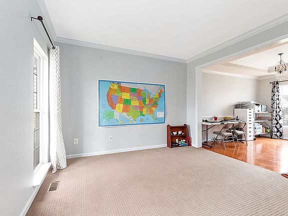 4th image of 18104 Camdenhurst Dr