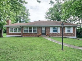 4150 Banks Rd, Saint Ann, MO 63074