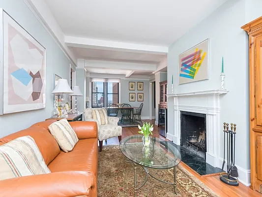 Sold by Sotheby's International Realty | media 3