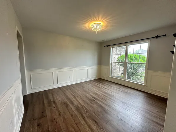 305 Port Way, Columbia, MO 65201