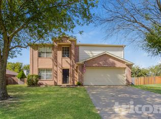 1819 Citadel Dr, Glenn Heights, TX 75154