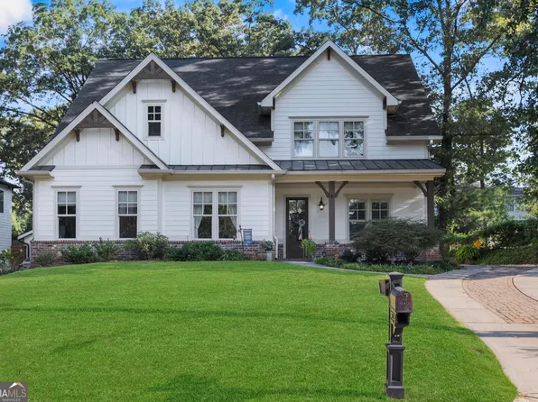 2043 Cambridge Ave, College Park, GA 30337