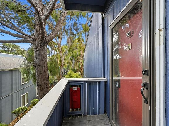3rd image of 139 Piccadilly Pl APT H