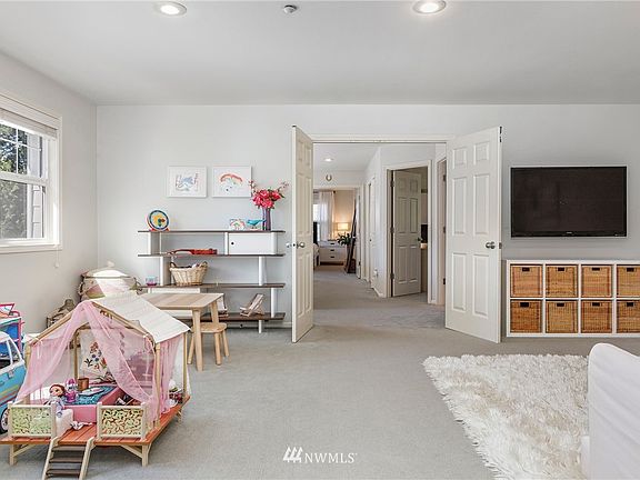 3rd image of 15712 NE 136th Pl