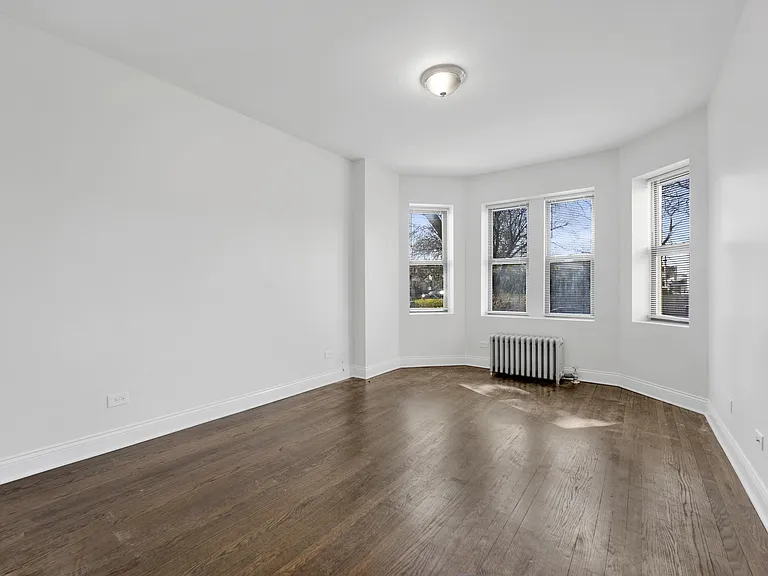 4404 W Altgeld St #1 — Photo 2