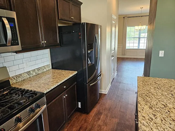 502 Eagles Rest Dr — Photo 8