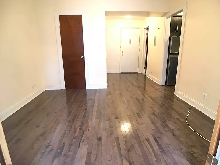 985 Ocean Ave #3D — Photo 3