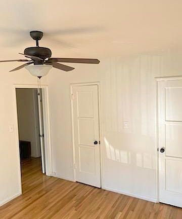 4th image of 328 N Louise St #219