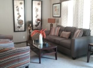2106 N Abbey Cir, Peoria, IL 61604