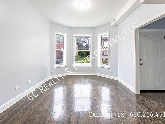2nd image of 6433 S Vernon Ave #1