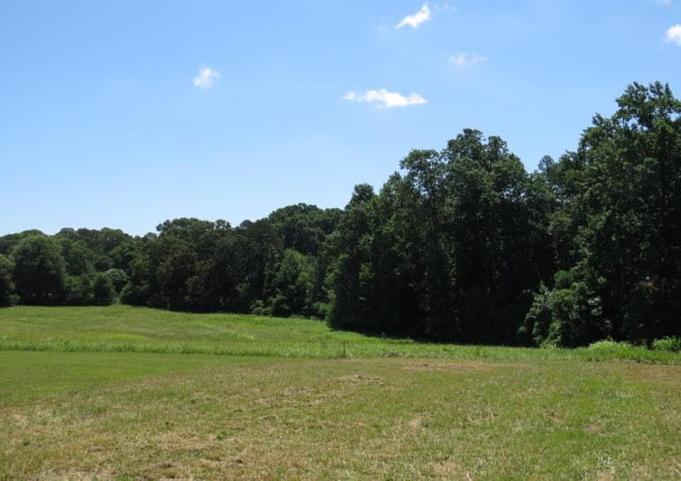 2nd image of 10114D Anderson Rd