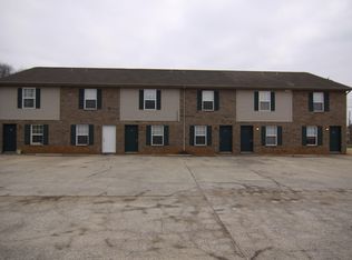2304 Raleigh Ct, Clarksville, TN 37043