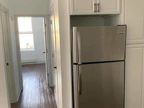 3rd image of 697 Van Siclen Ave Floor 2
