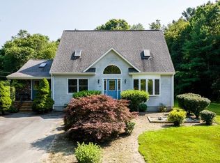 94 Falmouth St, North Dartmouth, MA 02747