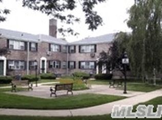 6941 150th St #A, Kew Gardens Hills, NY 11367