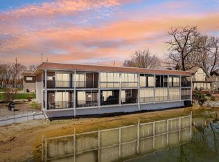 2501 Browns Lake Dr S, Burlington, WI 53105