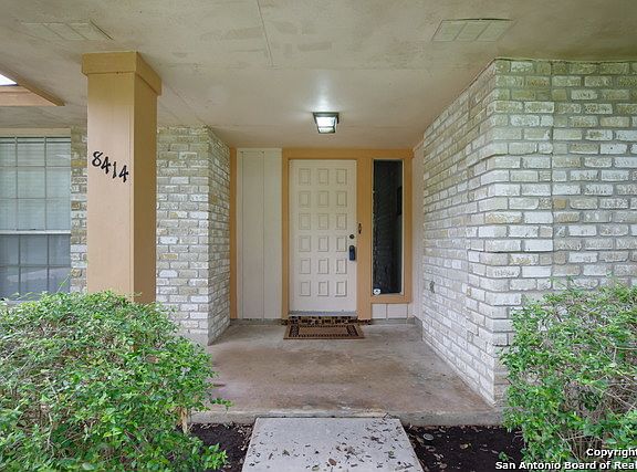 3rd image of 8414 Dragon St