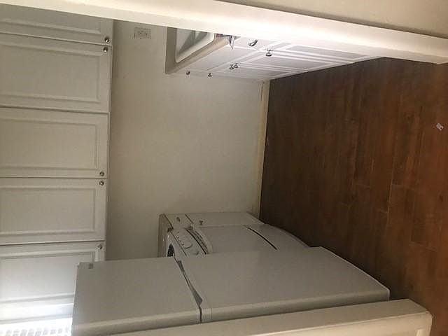 2nd image of 2414 Mimosa Dr APT 1
