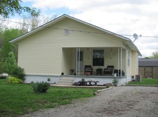 2216 Shirley Dr, Herrin, IL 62948