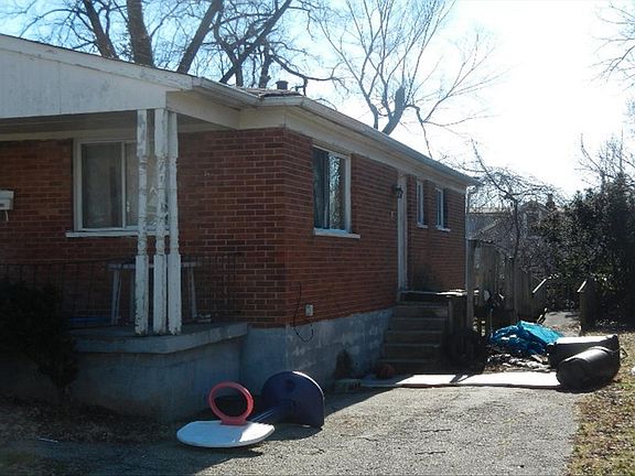 3rd image of 1349 Byrd Ave