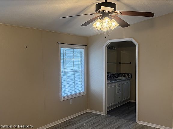 4th image of 304 Sunbird Sq
