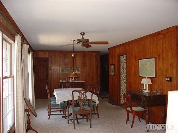 4th image of 1068 NE Shore Dr