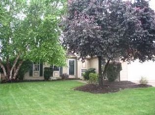 23717 Sawmill Bnd, Olmsted Falls, OH 44138