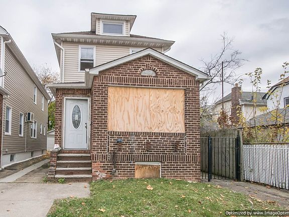 2nd image of 11847 218th St