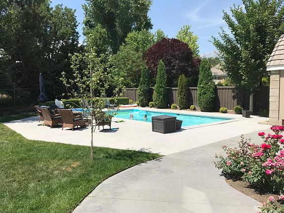 2nd image of 3371 N Cottonwood Ln