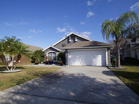 2nd image of 2608 Regency Oak Ln