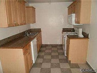 2nd image of 737 E Brockton Ave APT D