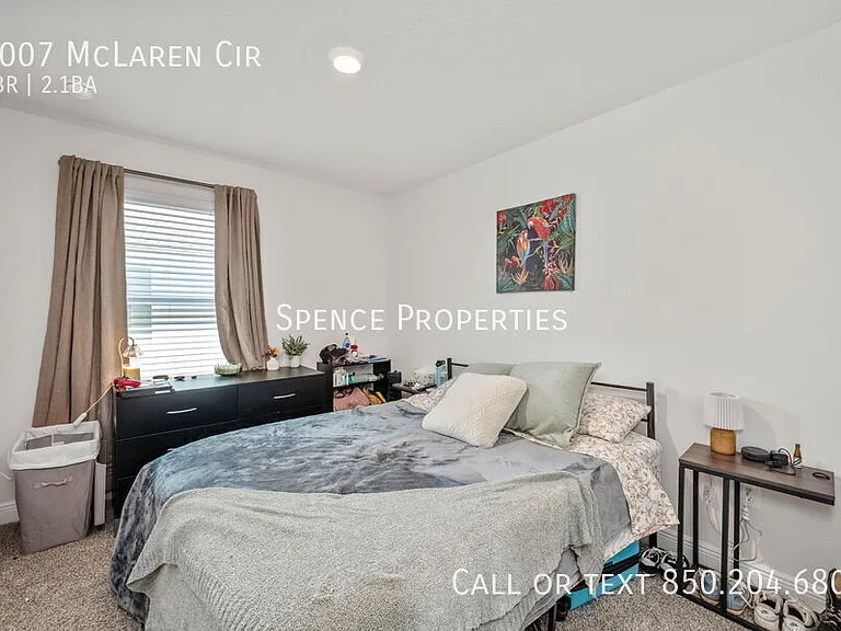 1007 McLaren Cir — Photo 23
