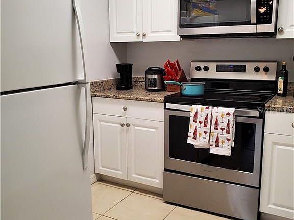 3rd image of 454 Fairways Cir APT B203