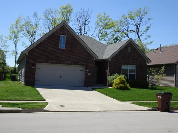 212 Brunswick Cir, Versailles, KY 40383