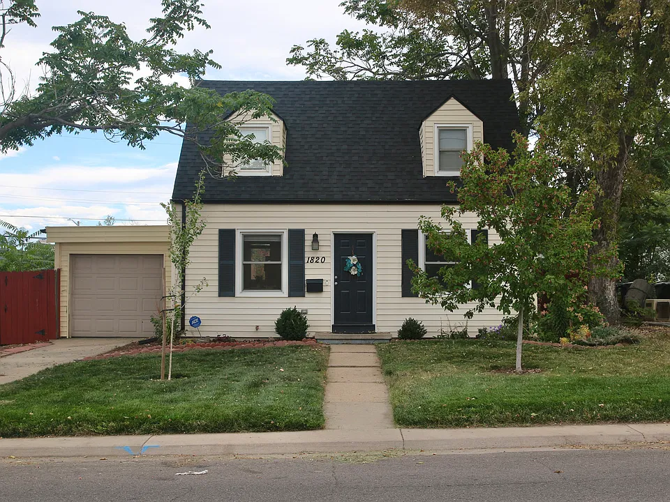 1820 W 52nd Ave