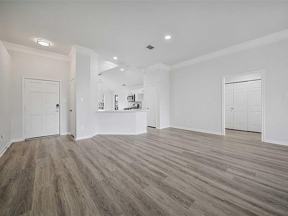 5th image of 6543 Woodland Oaks