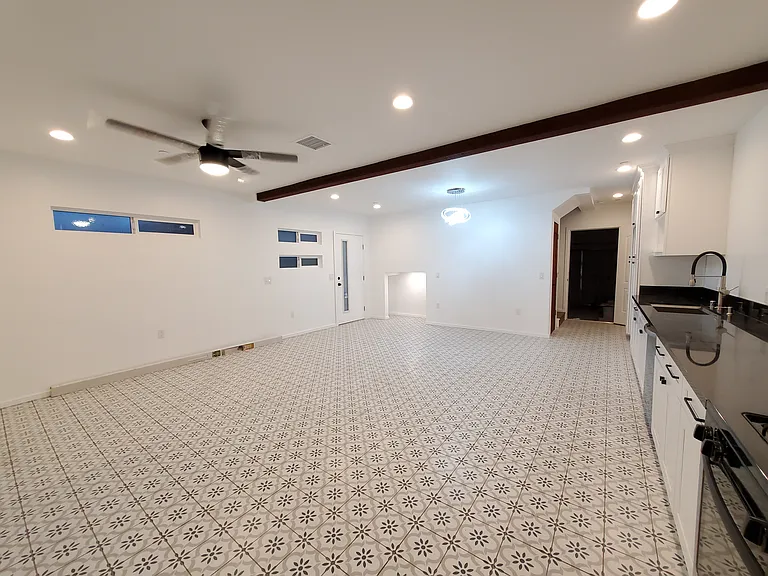 2522 Delaware St — Photo 8