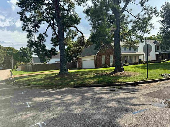 4th image of 339 Oakleigh Dr