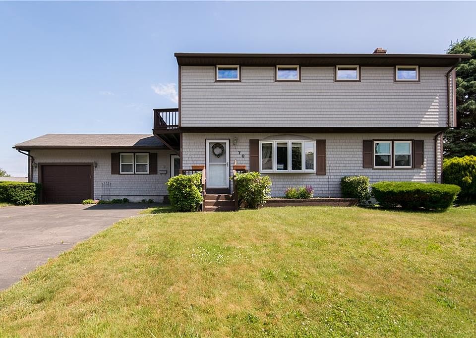 1st image of 70 Brackett Ave
