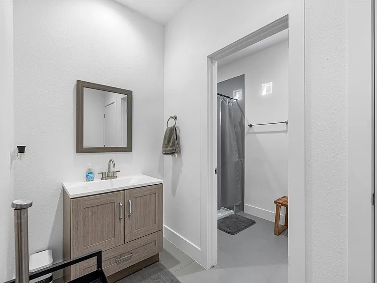 2222 Wavell St — Photo 20