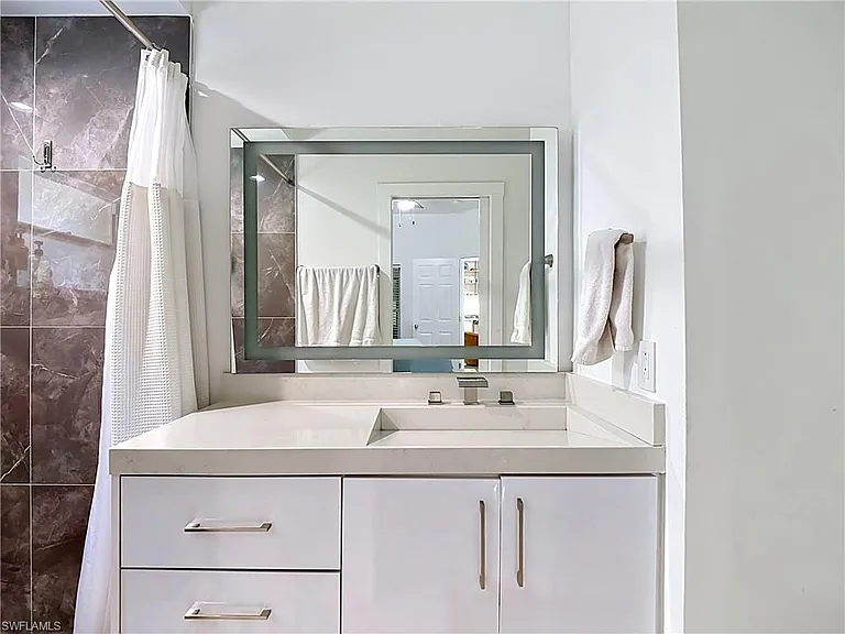 10735 San Tropez Cir — Photo 12
