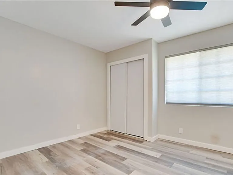 22301 Osprey Ct — Photo 7