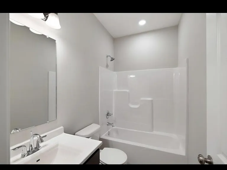 12412 Ontario Pl — Photo 6