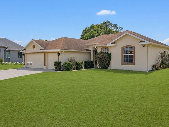 2nd image of 3002 Balsam Ct