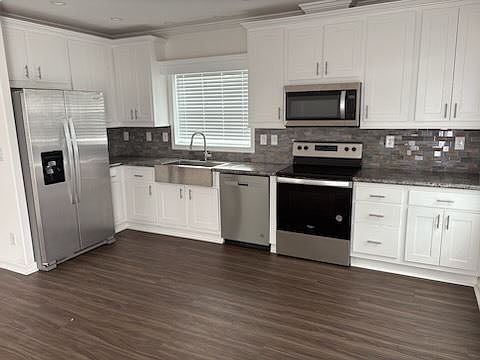 2nd image of 2346 Druid Rd #717